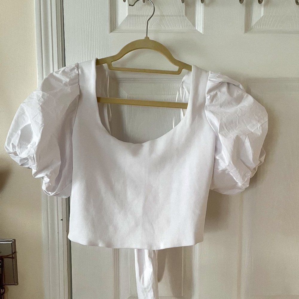Anthropologie Puff Sleeve cropped top sz S NWOT